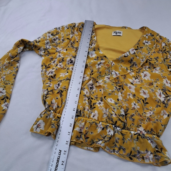 Show Me Your Mumu Brewster Top Flirtin Floral Yellow Size L - Picture 11 of 12